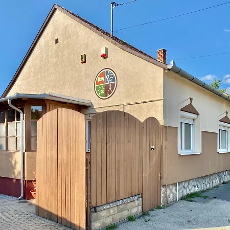 Bíborlak 6 Villány